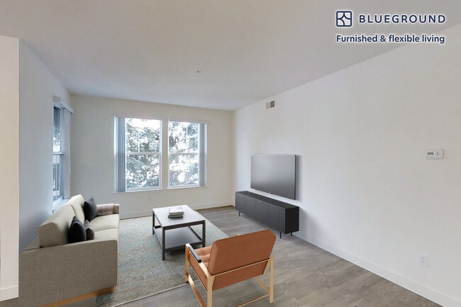 Building Photo - 1257 Lakeside Dr Unit FL3-ID9434A