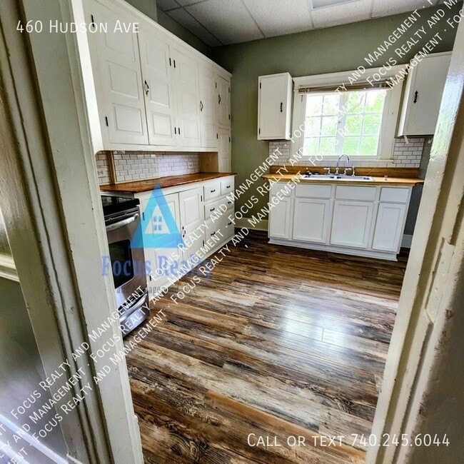 Photo - 460 Hudson Ave