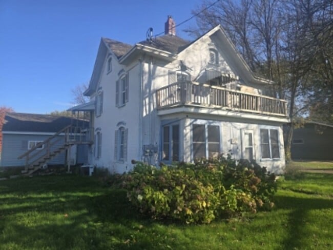 Photo - 406 N Bridge St Unit A- Upper