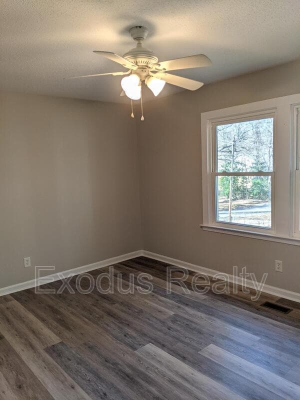 Photo - 401 Hickory Ave