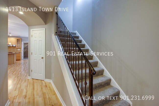 Photo - 1413 Island Town Dr
