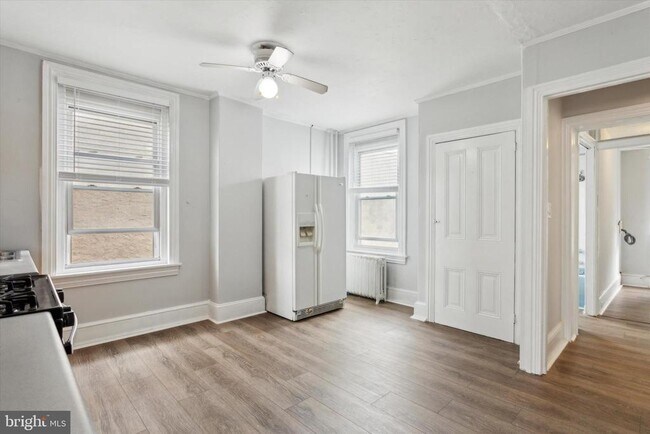 Photo - 192 Dupont St