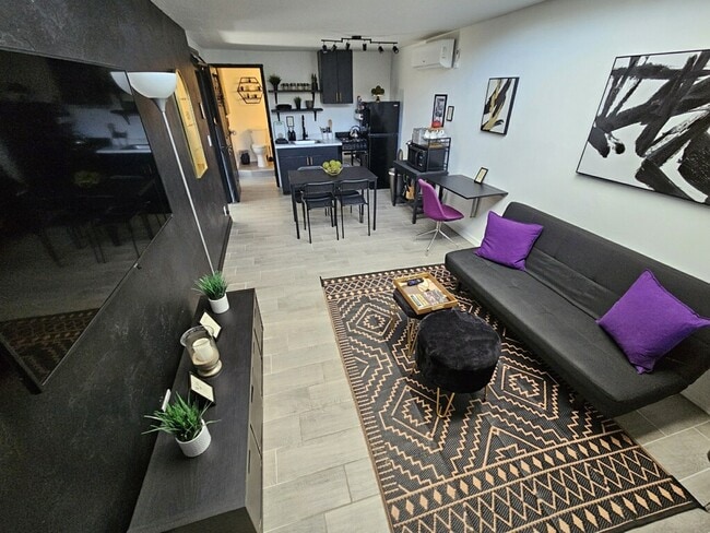 Photo - 430 N Euclid Ave