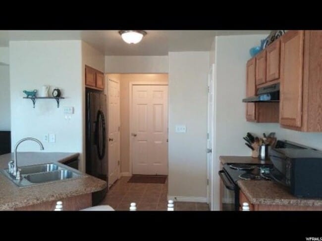 Photo - 1193 Dragonfly Ln