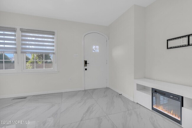 Photo - 1001 Norwood Ave