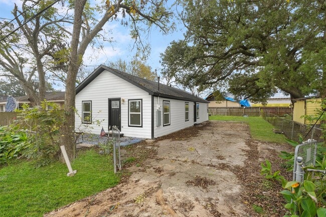 Photo - 1509 Stanton St