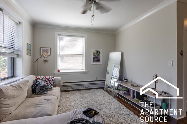 Photo - 839 W Cornelia Ave Unit 3N