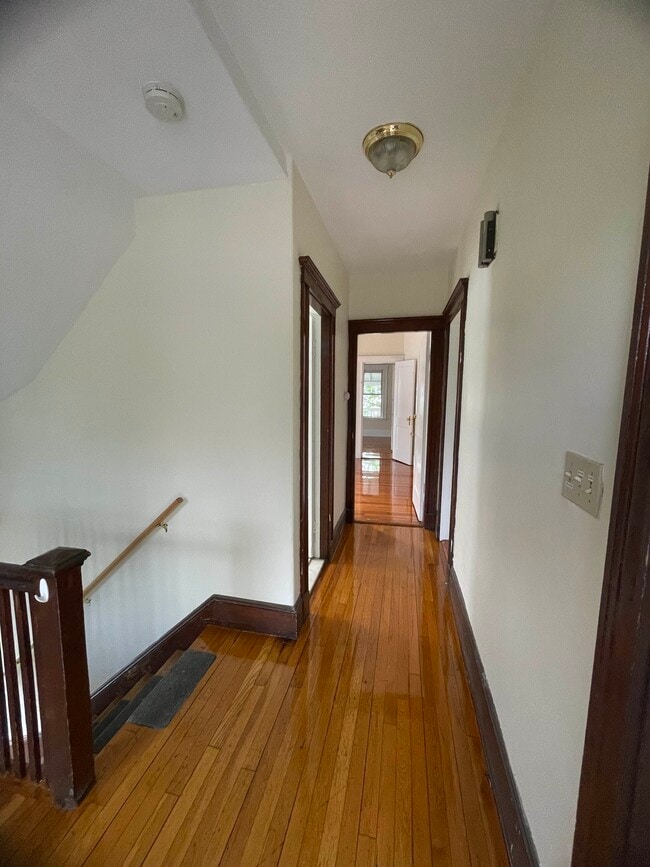 Photo - 17 Egerton Rd Unit 1