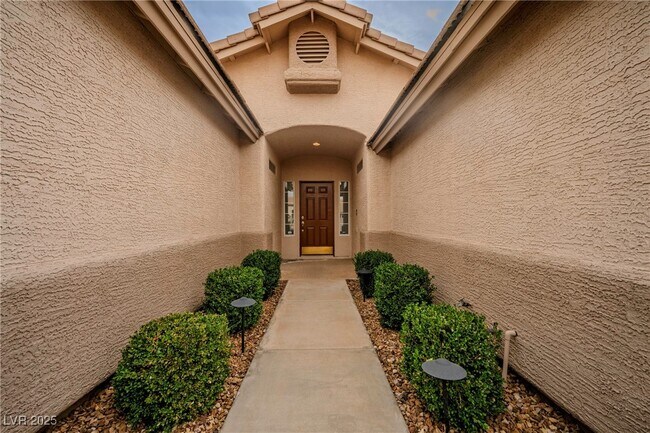 Photo - 921 San Bruno Ave