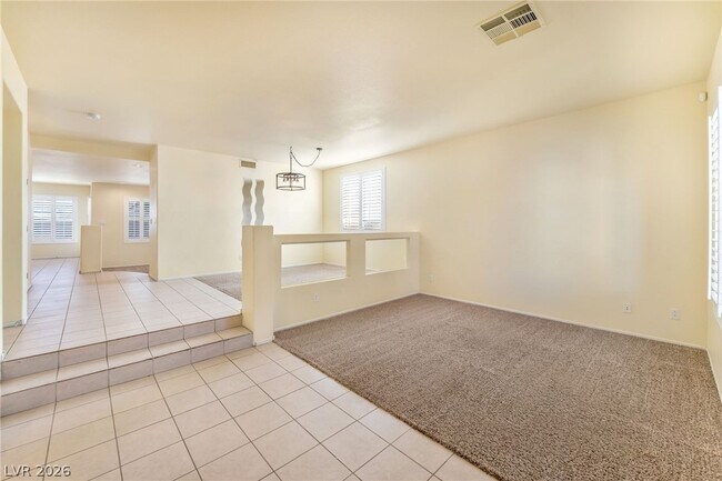 7038 N Pink Flamingos Pl