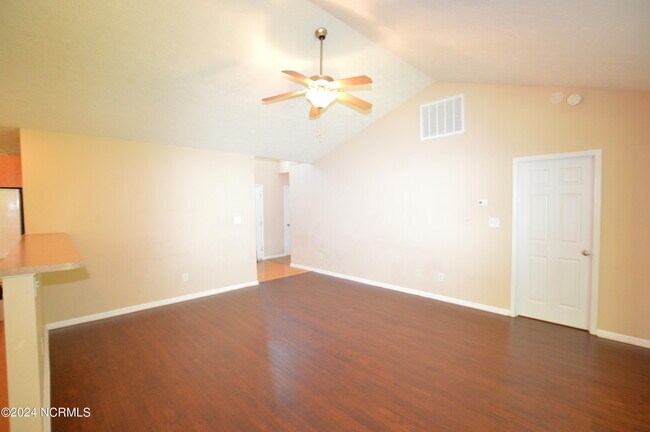 Photo - 102 Chinkapin Ct