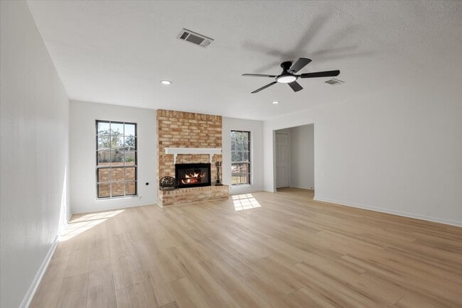 Photo - 20 Woody Creek Dr