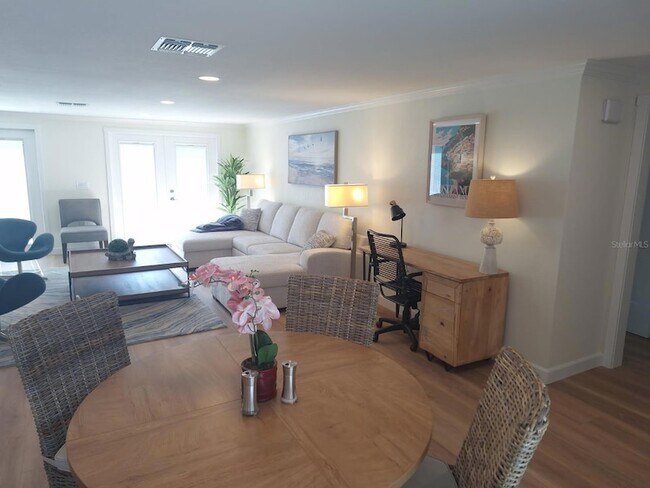 Photo - 1203 Lyric Ln