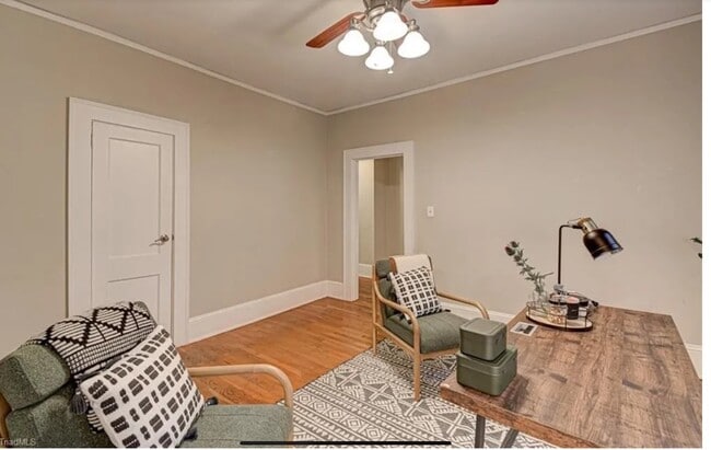 Photo - 832 Lockland Ave