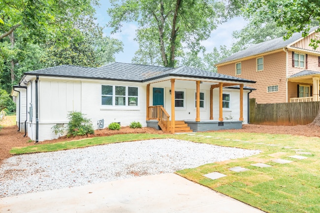 Photo - 1540 Eastland Rd SE