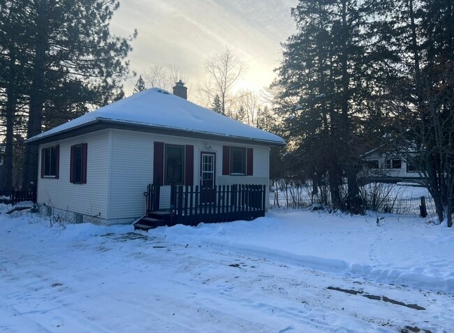 Photo - 541 W Wabasha St