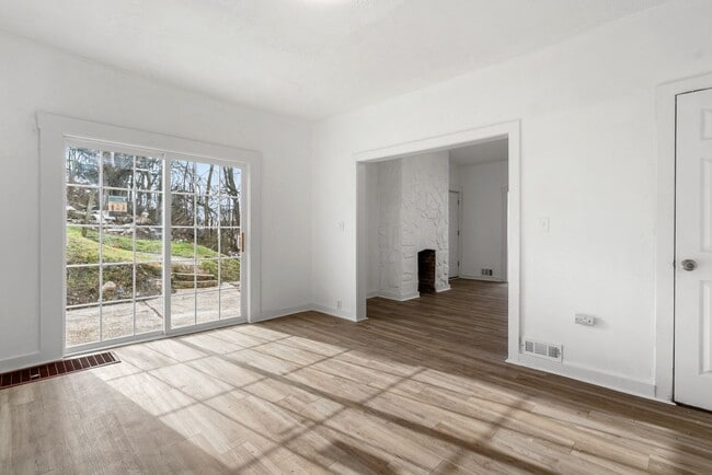 Photo - Stunning 3 bedroom home in Penn Hills available now!