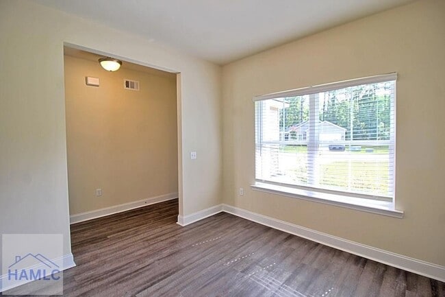 711 Mill Creek Cir