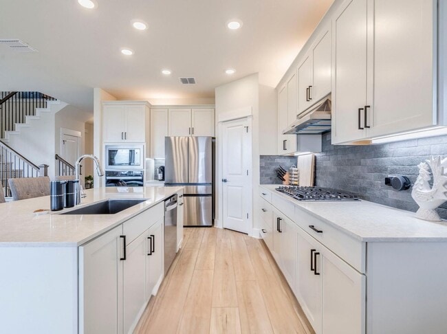 Photo - Beautifully upgraded 3 bedroom located on a cul-de-sac - Don't miss out!