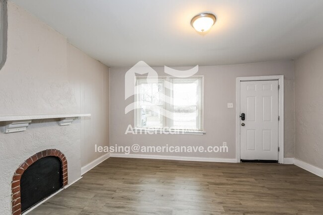 Photo - 808 Marion Pl
