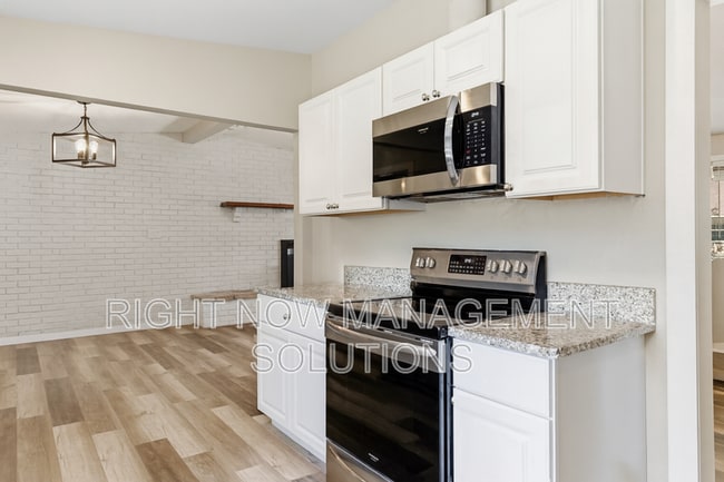 Photo - 413 Chestnut St