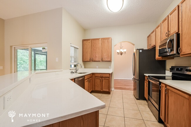 Photo - 909 Lake Lindley Dr N