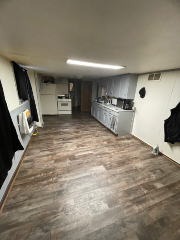 Photo - 400 E Thrush Ave