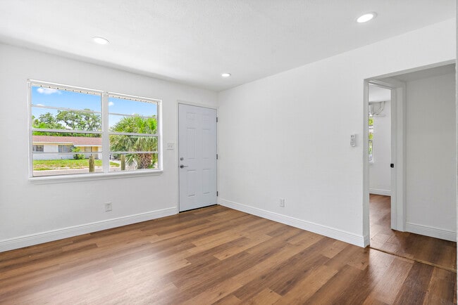 Photo - 4120-4111 11th Ave S