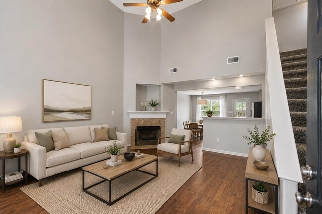 Photo - 1153 Casentino St