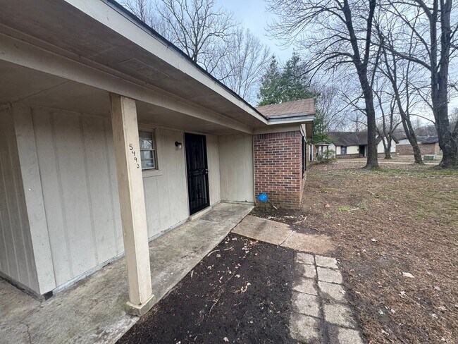 Photo - 5493 Adams Cir