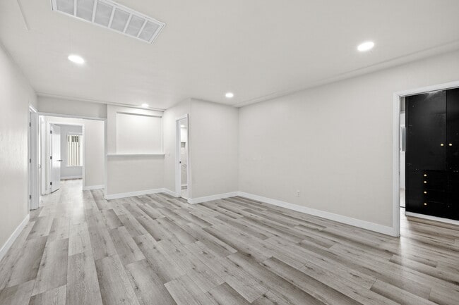 Photo - 5528 Dorothy Dr