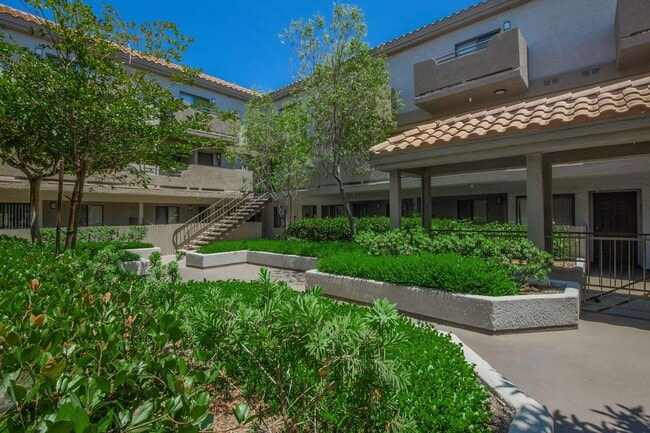 Photo - Glenoaks Terrace Apartments