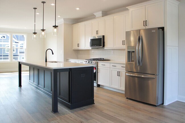 Photo - 1274 Laconia Ln