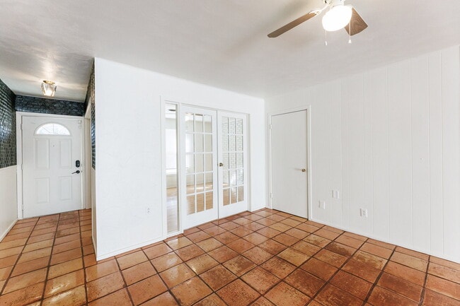 Photo - Spacious 4 bed 3 bath home!