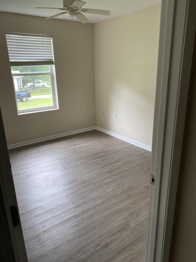 Photo - 6110 E Pike St