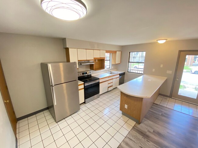 Building Photo - (45) 99-103 Chittenden Avenue Unit 99