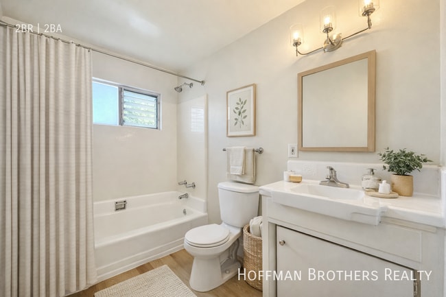 Photo - 1540 Laurel Ave Unit 4