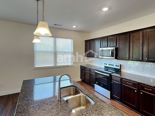 Photo - 4005 Birchfield Pl