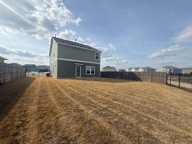 Photo - 7321 Grenadine Bloom Bnd