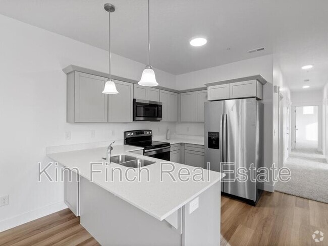 Building Photo - 4126 W 1530 N Rental