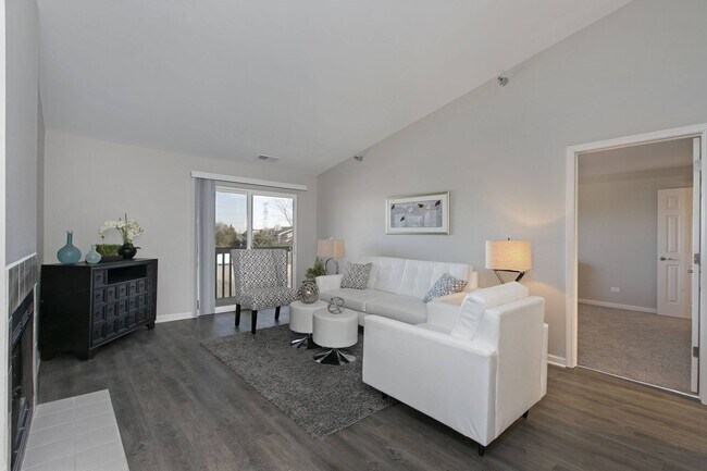 Photo - Hawthorn at Oakhurst