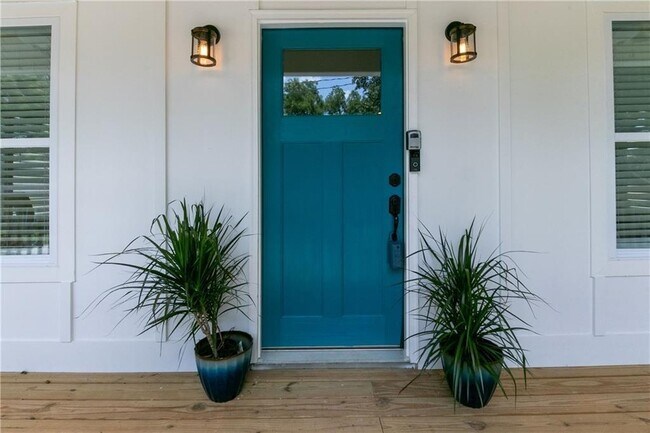 Photo - 202 Haygood Ave SE