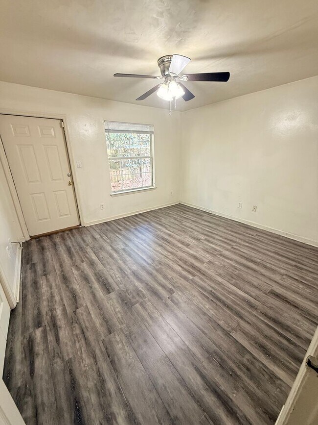 Photo - 2285 Hartsfield Rd Unit #2