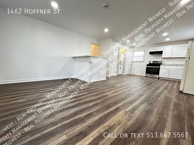 Photo - 1462 Hoffner St