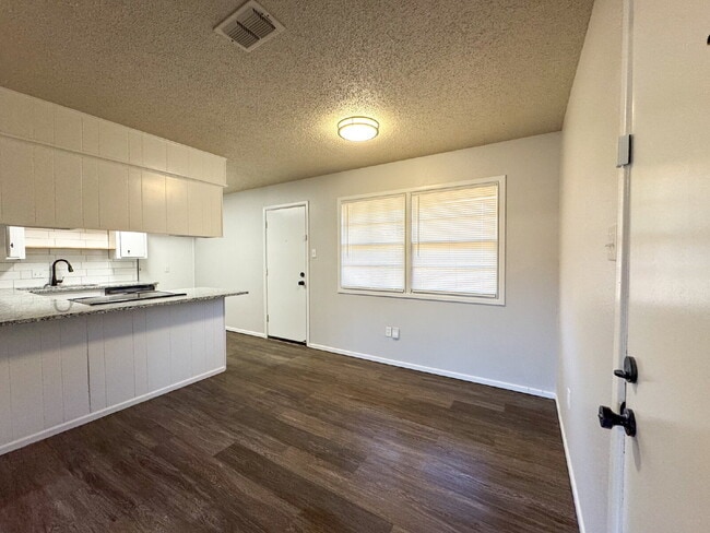 Photo - Charming 2/2/1 Freshly Remodeled Unit A