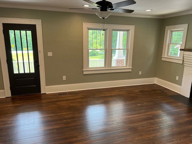 Photo - "Character Revived" Etowah Home and Guest ...