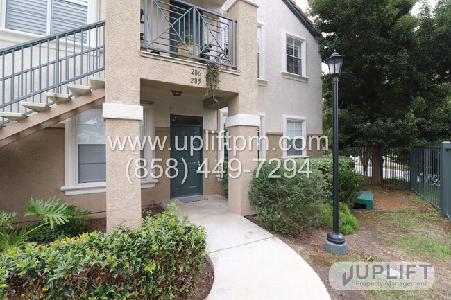 2-BEDROOM / 2-BATHROOM CONDO - CARMEL VALLEY - 2-BEDROOM / 2-BATHROOM CONDO - CARMEL VALLEY Unidad 285