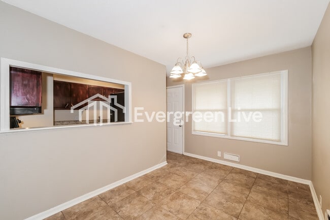 Photo - 7611 E 107th St