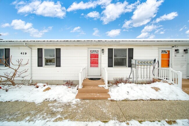 Photo - 419 Connor St