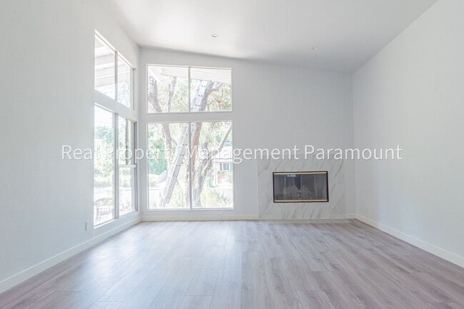 Photo - 17314 Bircher St Unidad Front House